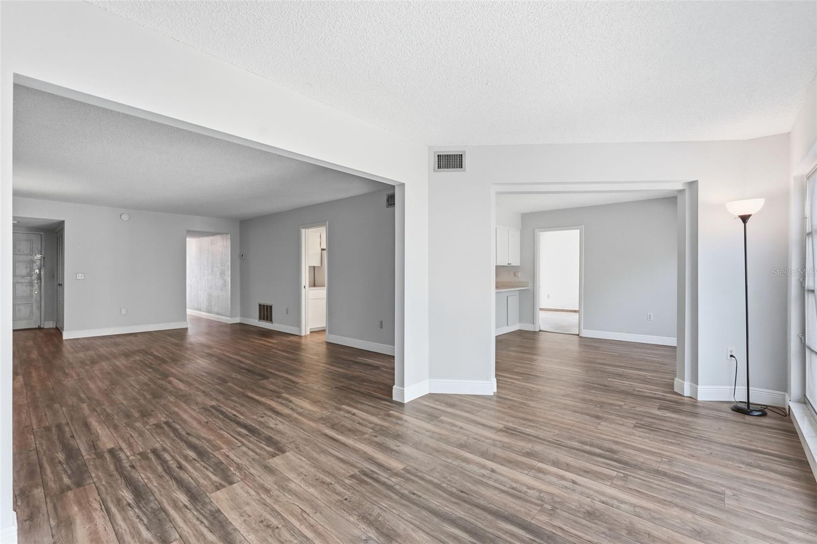 PENTHOUSE GREENS - Residential