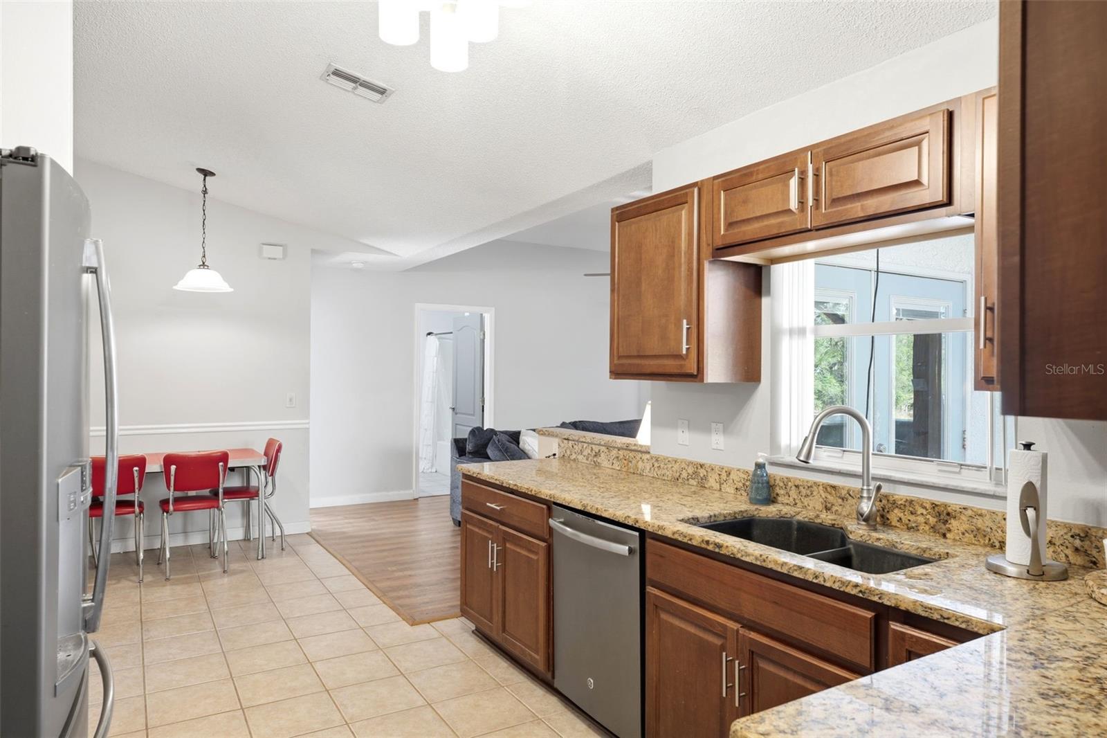 ROYAL HIGHLANDS - Residential