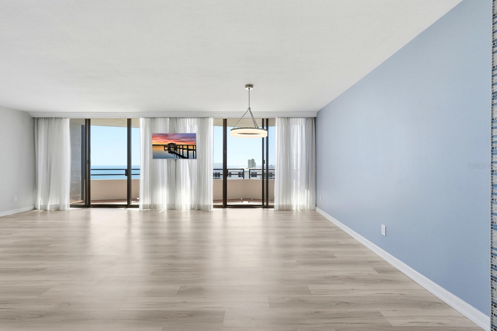 ALIKI CONDO - Residential