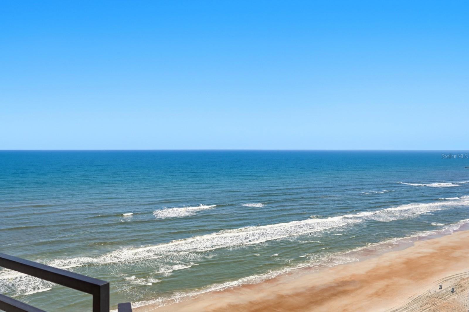 ALIKI CONDO - Residential