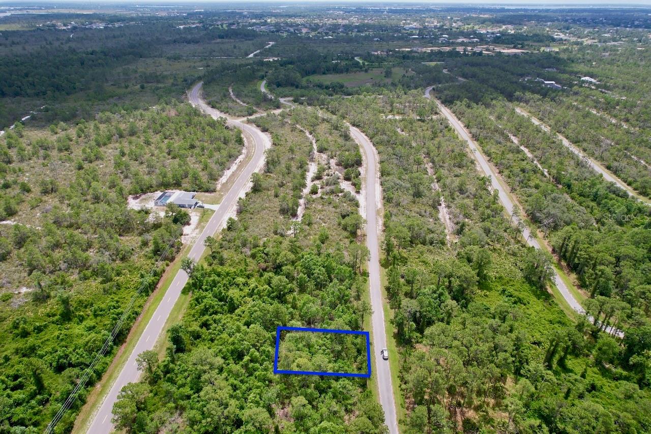 Nestled within the Sun N Lake community in Sebring, this nearly 10,000-square-foot lot is perfect to build your dream home on. Enjoy community living without the hassle of a homeowners' association. Sun N Lake offers many amenities that residents can enjoy, but some features do require paid membership. The property is also conveniently located in class proximity to schools, and dining, and is located about 4 miles from AdventHeatlh Hospital.