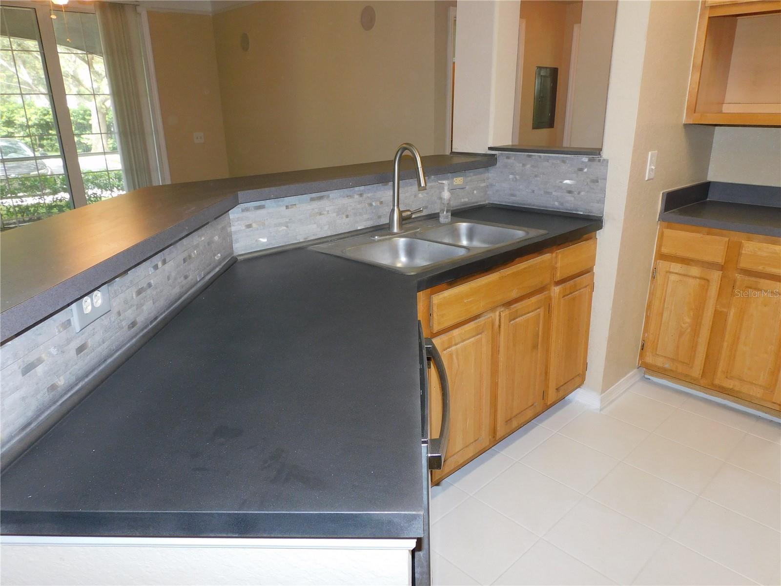 HAMPTONS/METROWEST - Residential