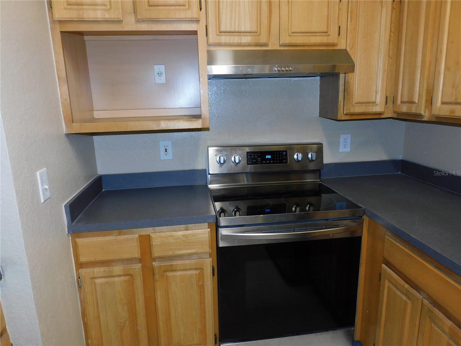 HAMPTONS/METROWEST - Residential