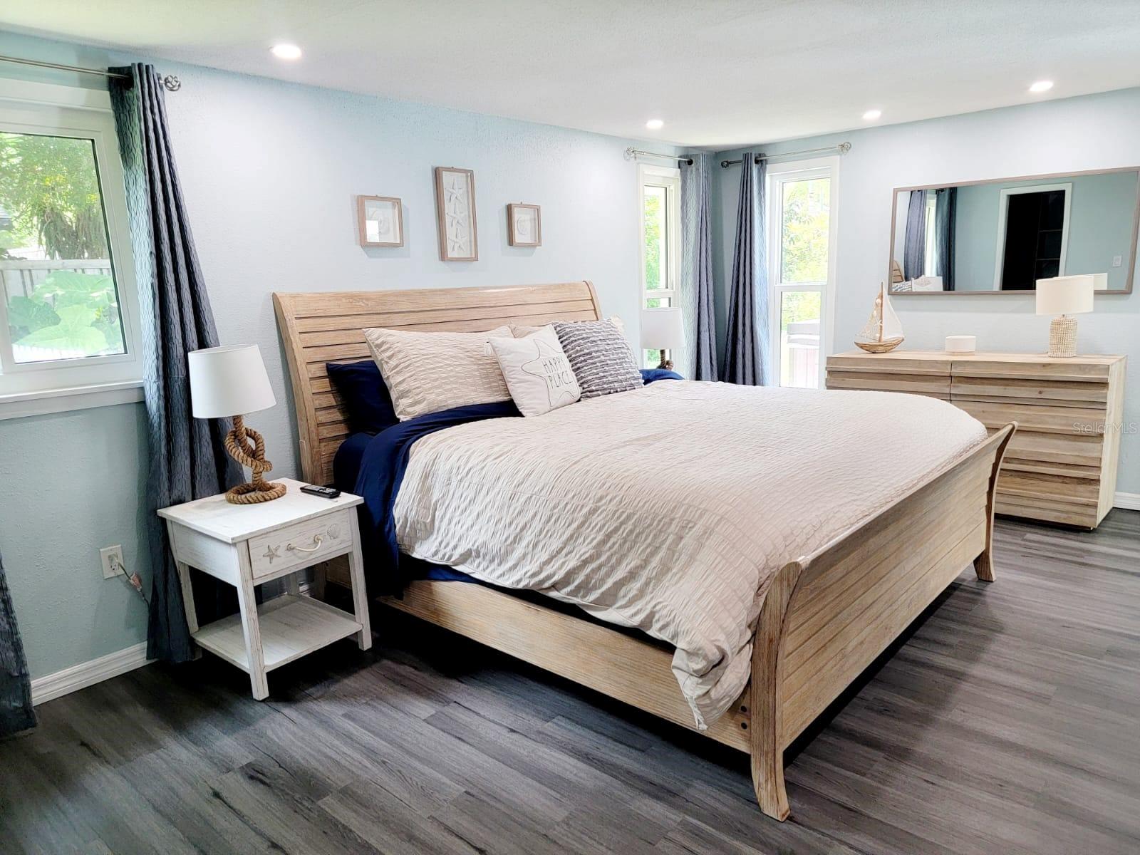 RIDGEWOOD - Residential