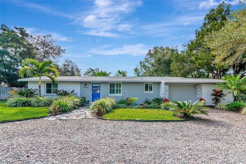 Photo of 2244 Palm Terrace, Sarasota, FL 34231 (MLS # A4684326)