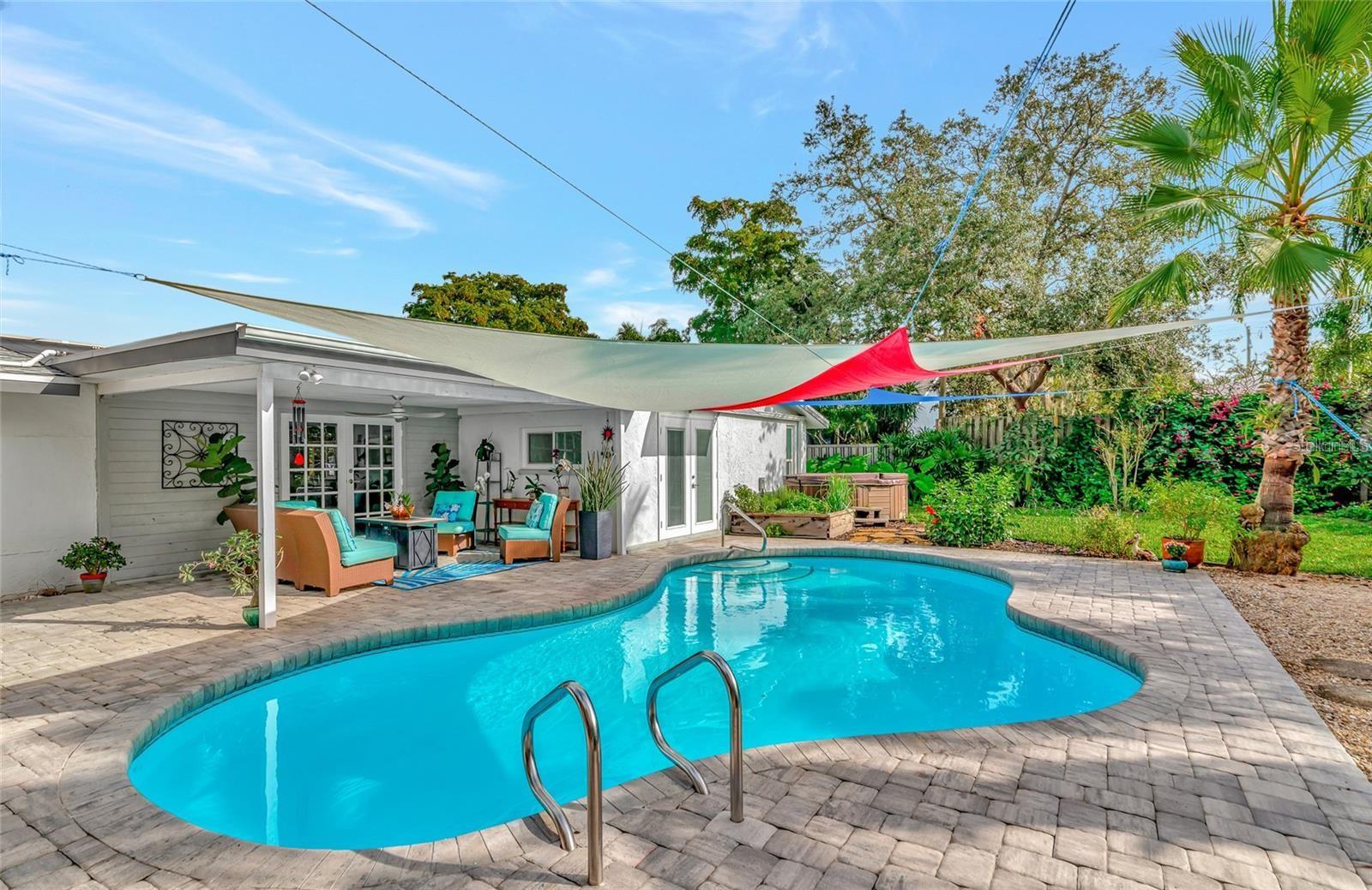 RIDGEWOOD - Residential