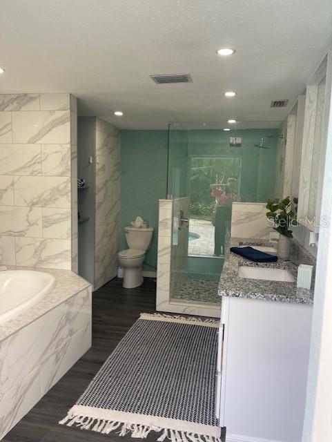 RIDGEWOOD - Residential