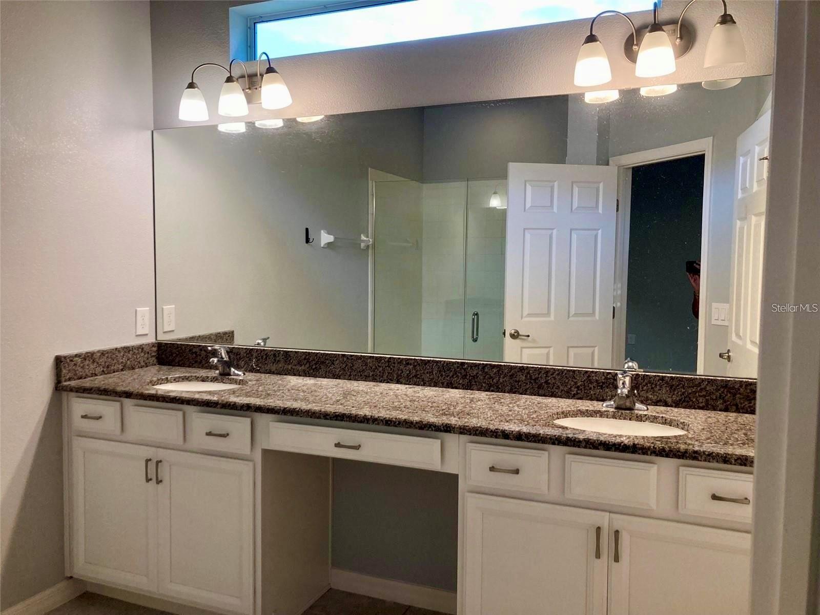 HARBOR SHORES - Residential Lease