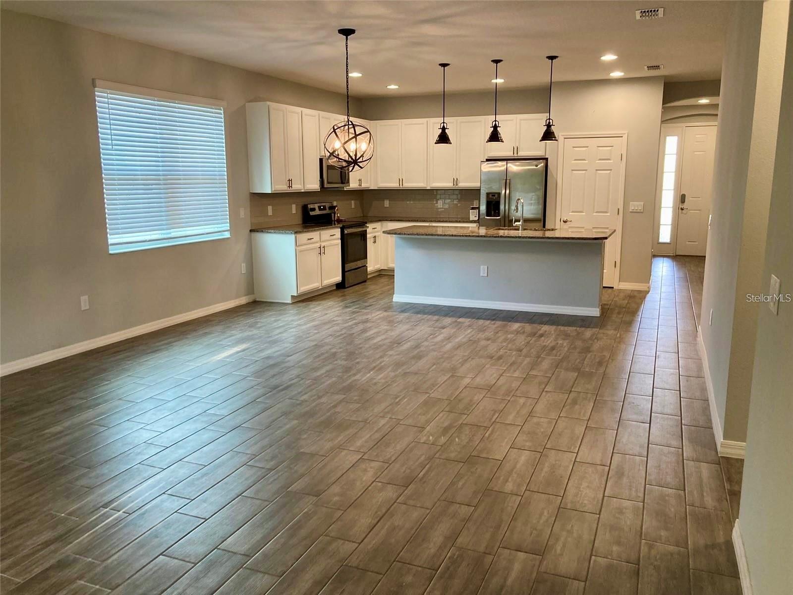 HARBOR SHORES - Residential Lease