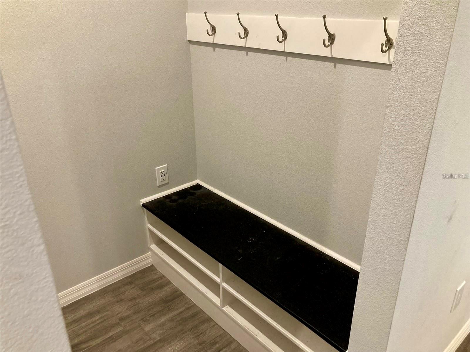 HARBOR SHORES - Residential Lease