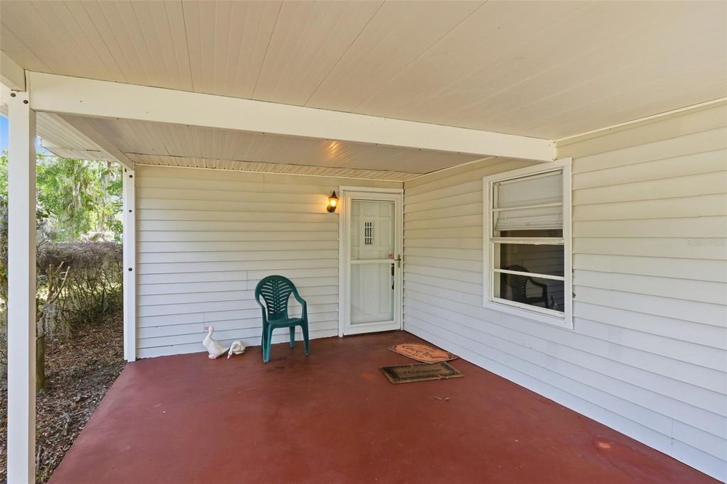 Photo of 1289 Cr 436, Lake Panasoffkee, FL 33538 (MLS # G5111514)