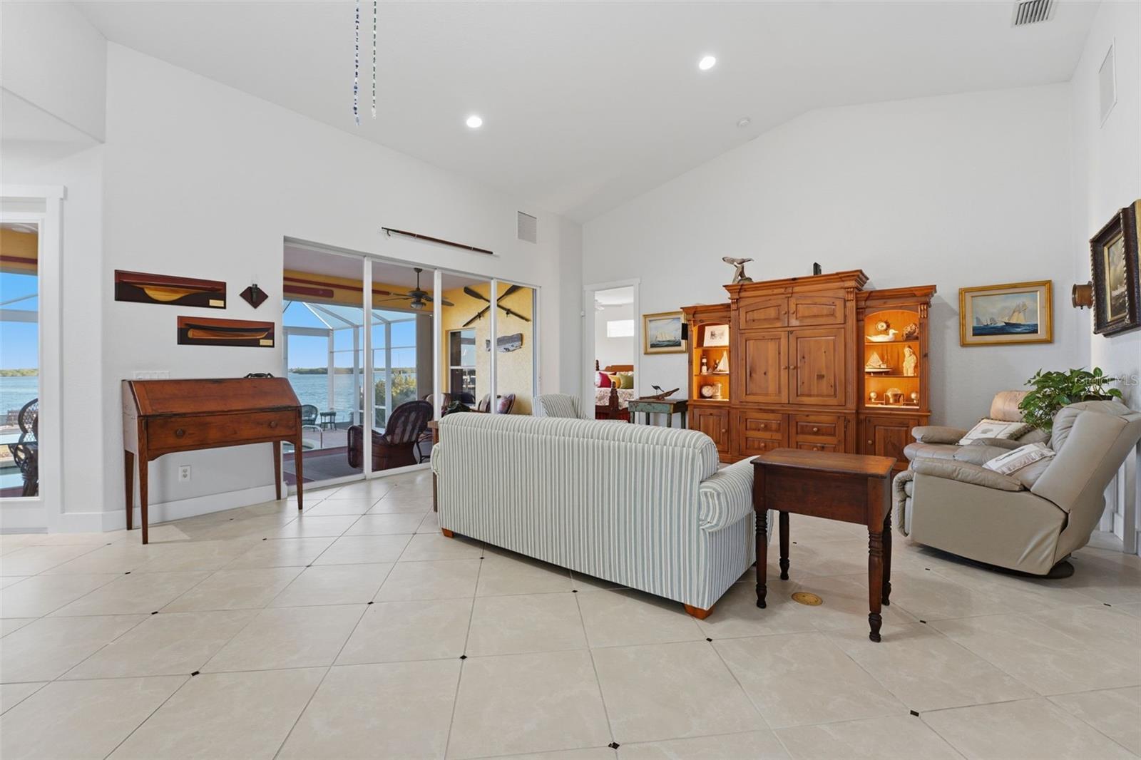 HARBOUR HEIGHTS - Residential