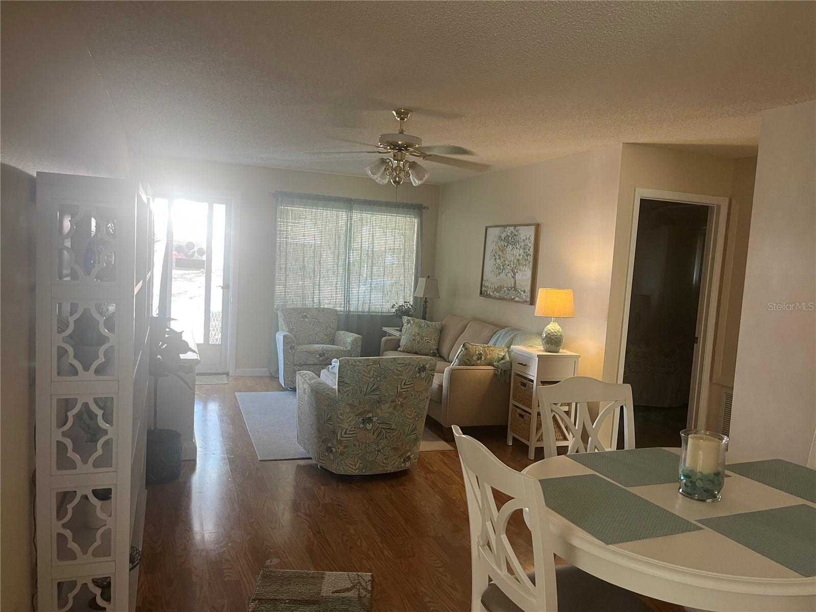 ON TOP OF THE WORLD - Residential