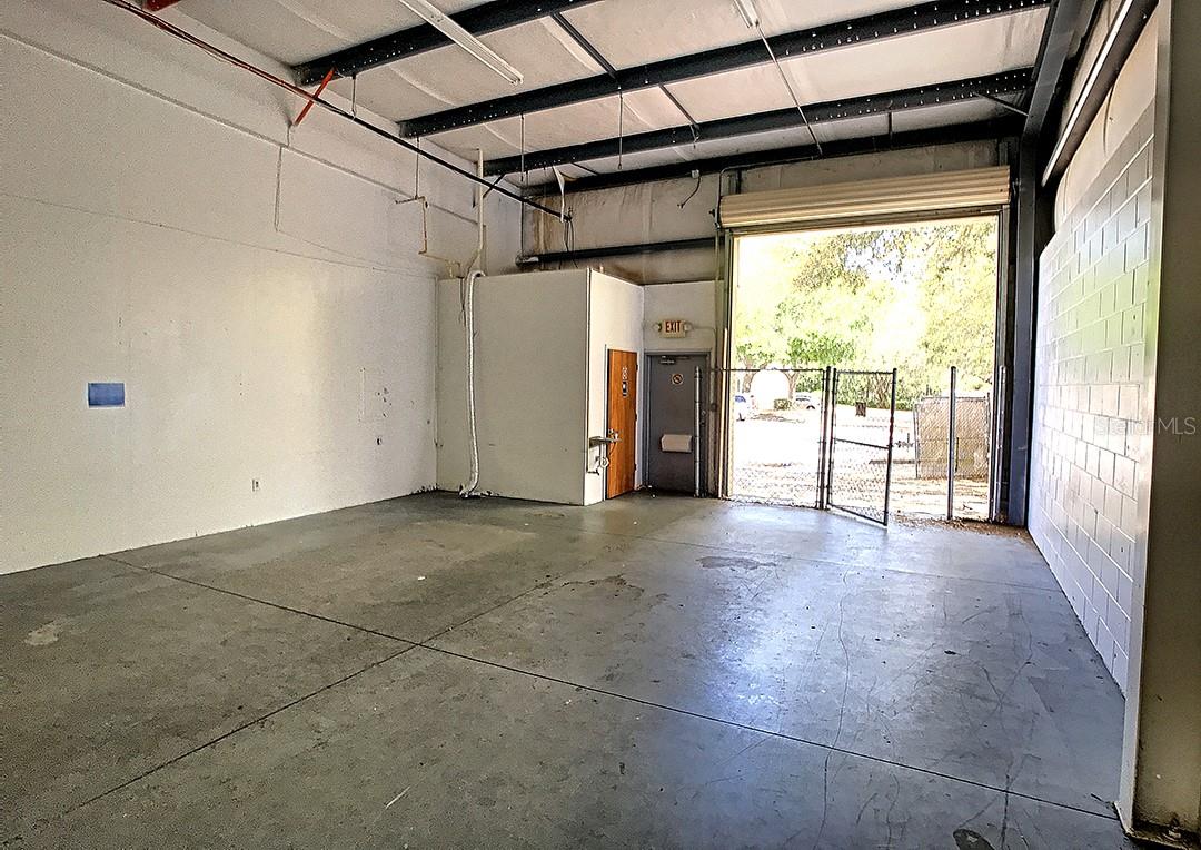 TROPIC PARK - Commercial Lease