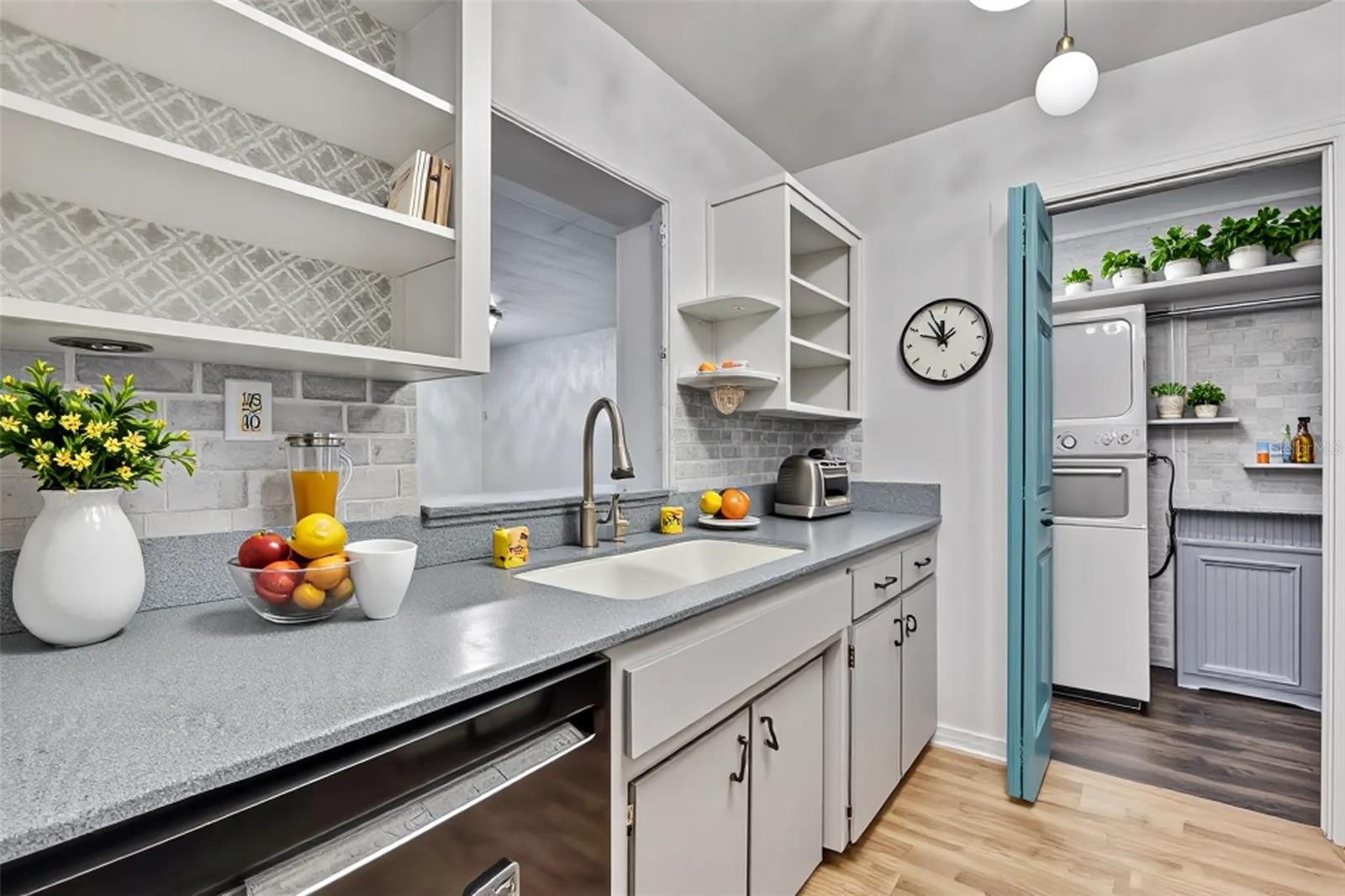 RIVIERA SUB - Residential