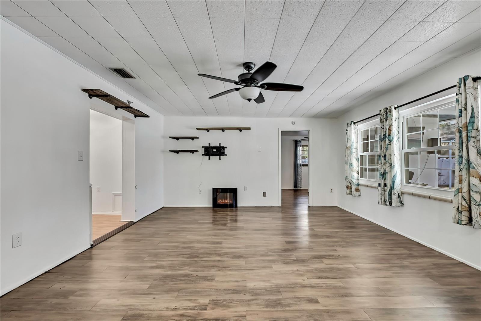 RIVIERA SUB - Residential