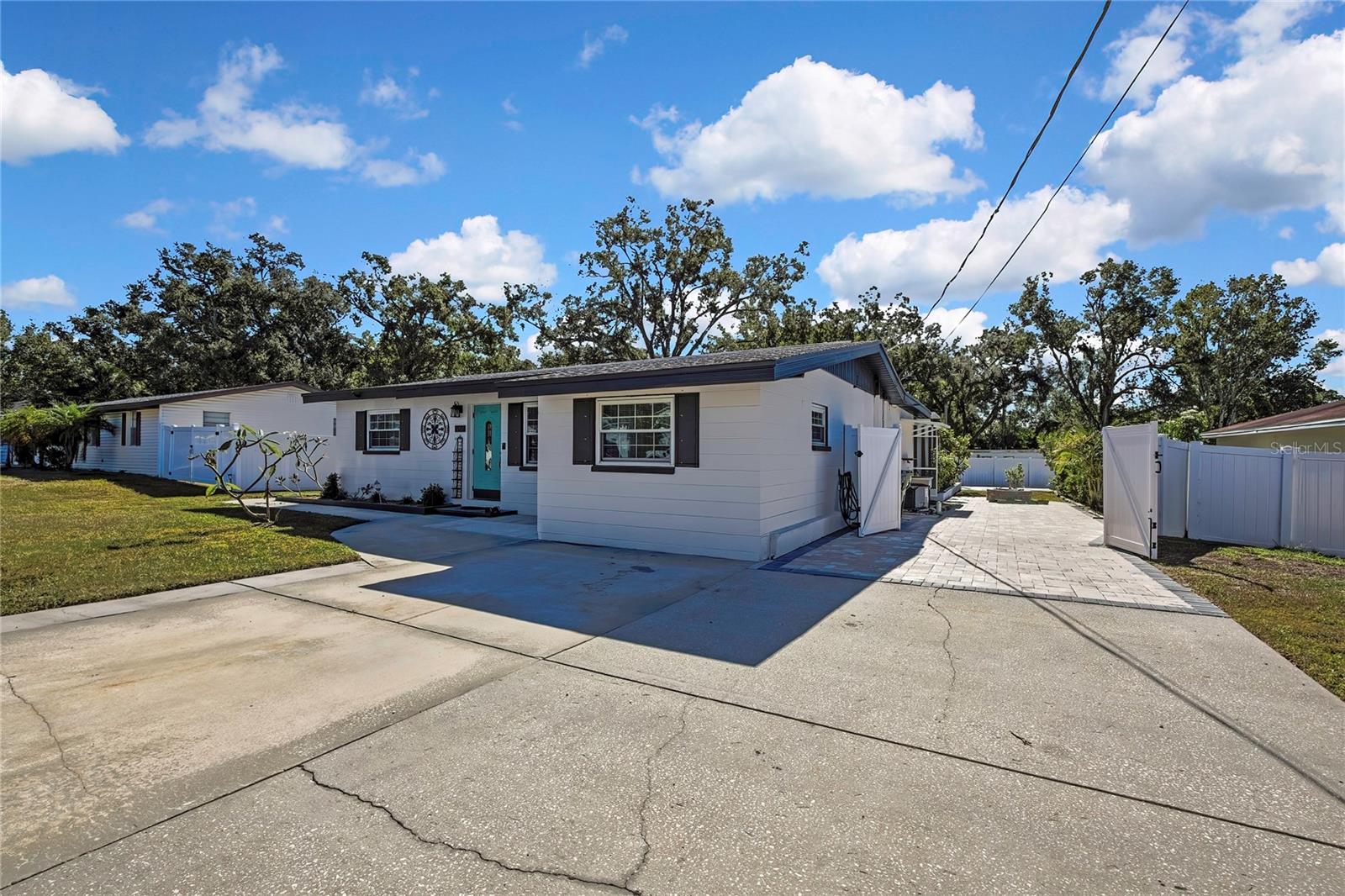 RIVIERA SUB - Residential