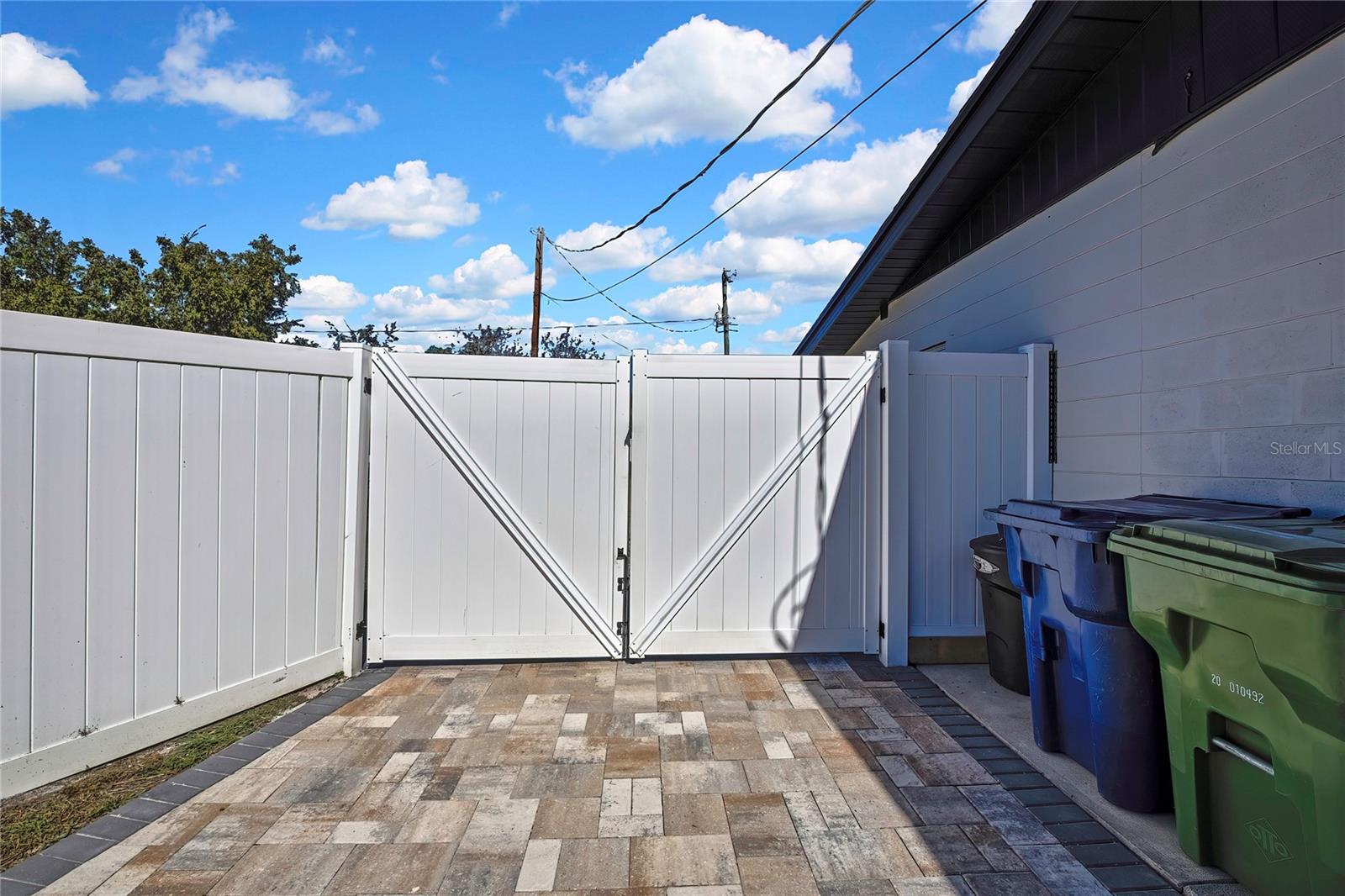 RIVIERA SUB - Residential