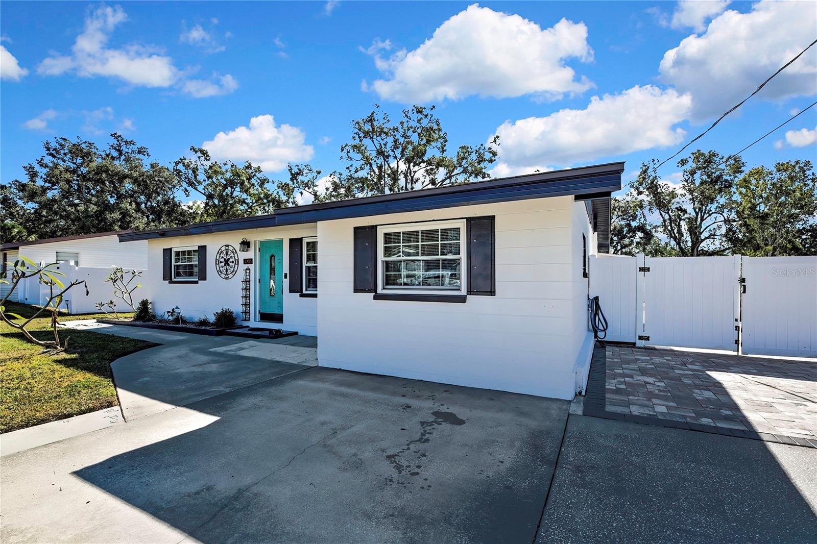 RIVIERA SUB - Residential