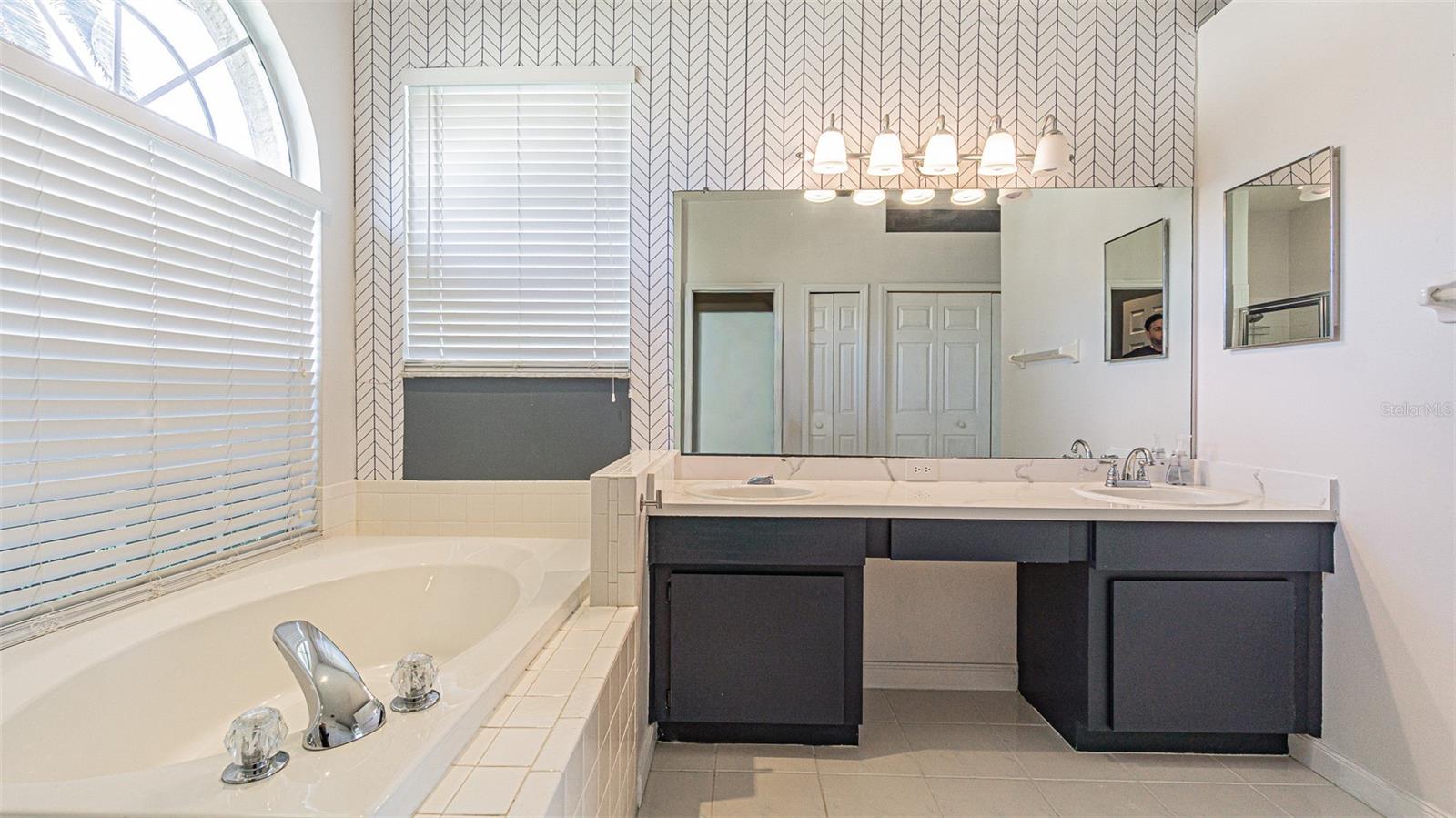 NORTHWOOD - Residential