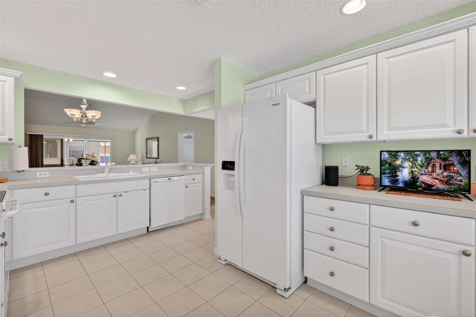 403 MCLEOD LANE