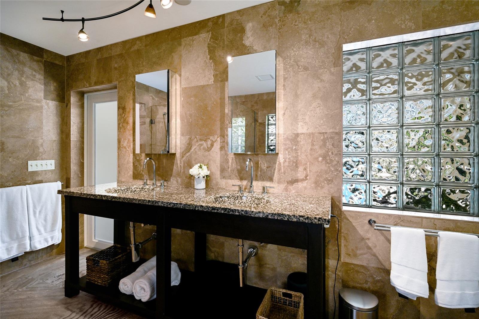 BIRD KEY SUB - Residential