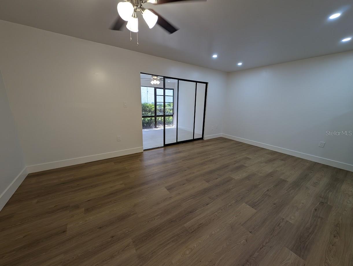 BIVENS LAKE ESTATE S - Residential