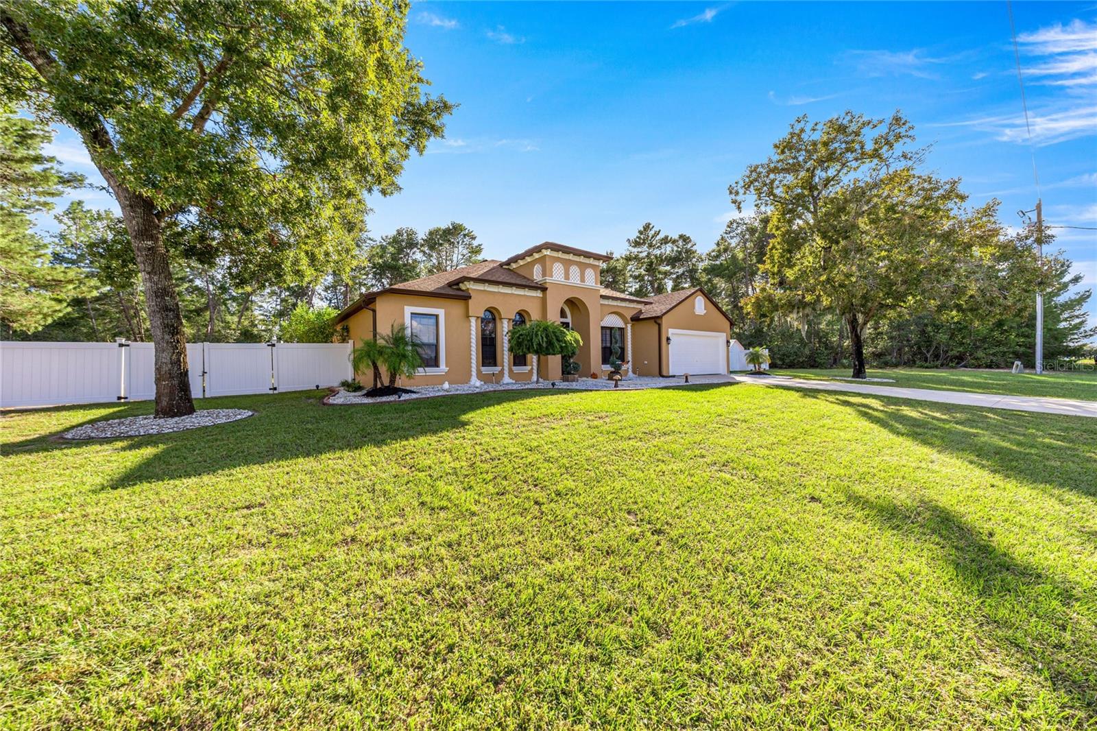 OCALA WATERWAY ESTATE - Residential