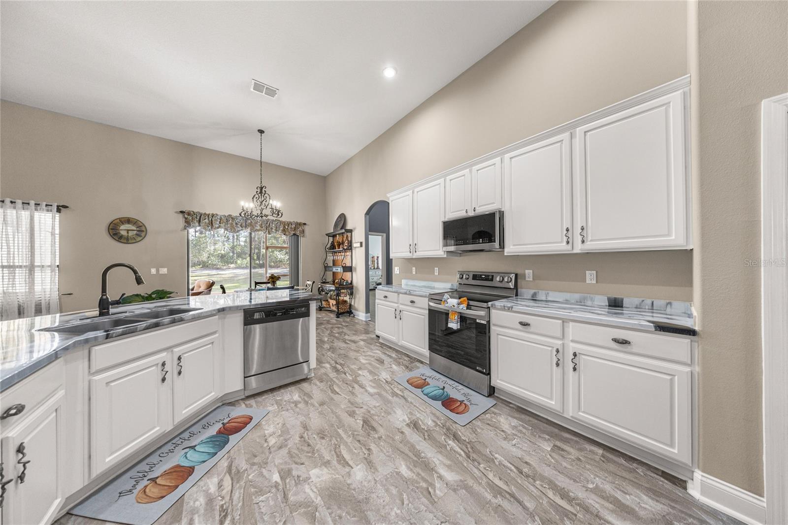 OCALA WATERWAY ESTATE - Residential