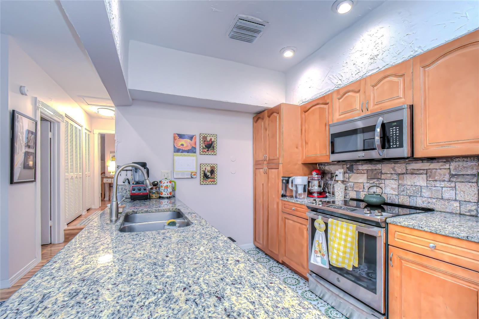 SADDLEBROOK - Residential