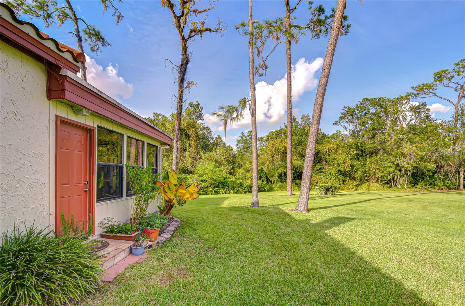 SADDLEBROOK - Residential