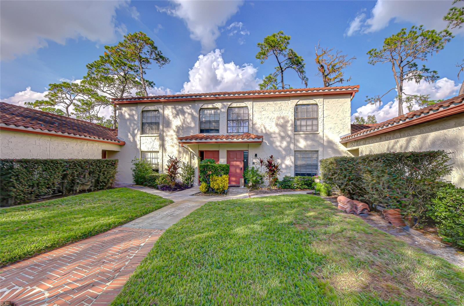 SADDLEBROOK - Residential