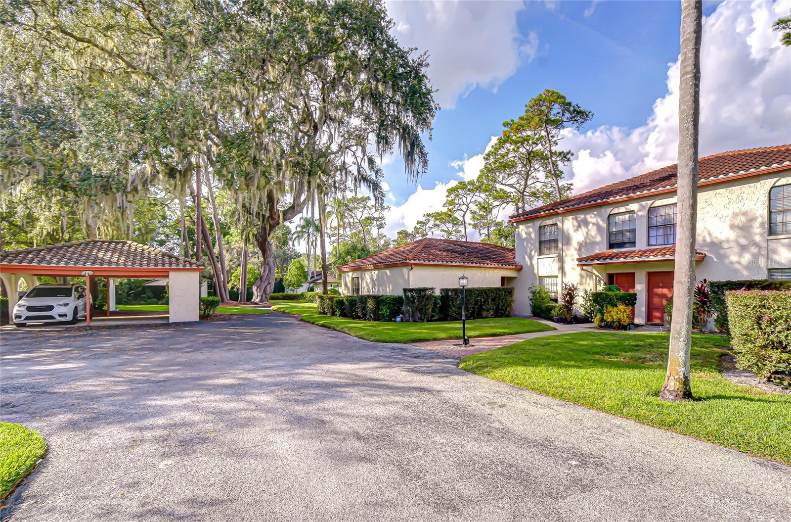 SADDLEBROOK - Residential