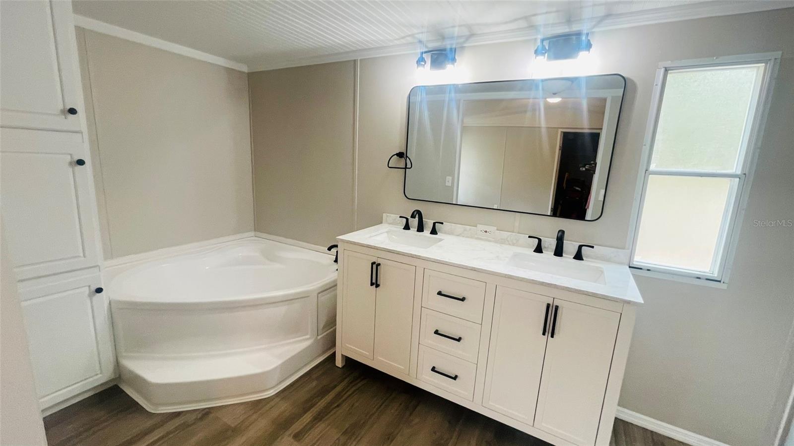 SEVEN CHIEFS RANCH - Residential