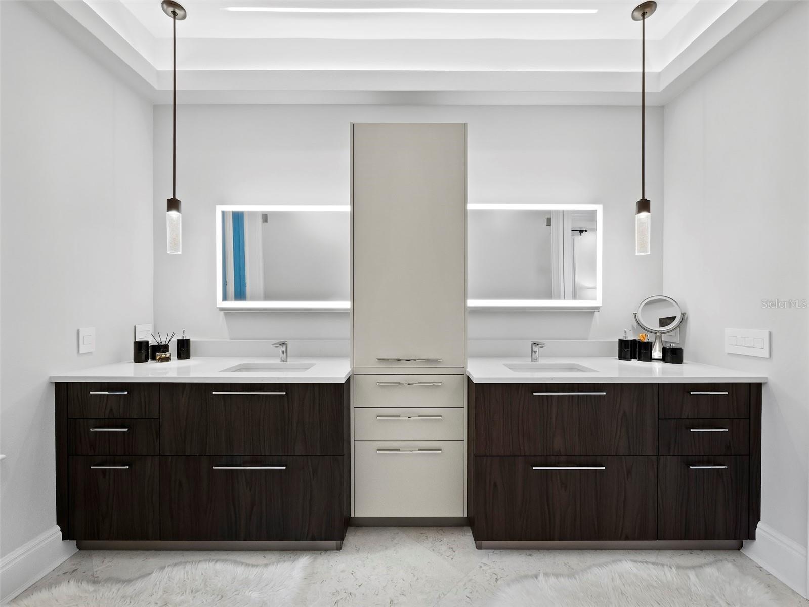 LIGHTHOUSE POINT - Residential