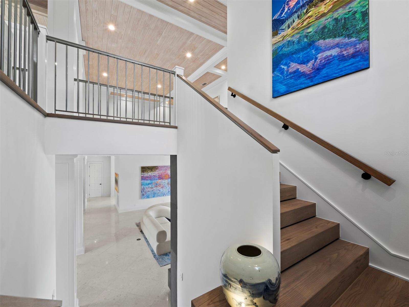 LIGHTHOUSE POINT - Residential