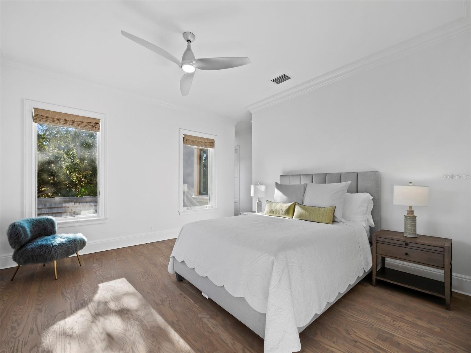 LIGHTHOUSE POINT - Residential