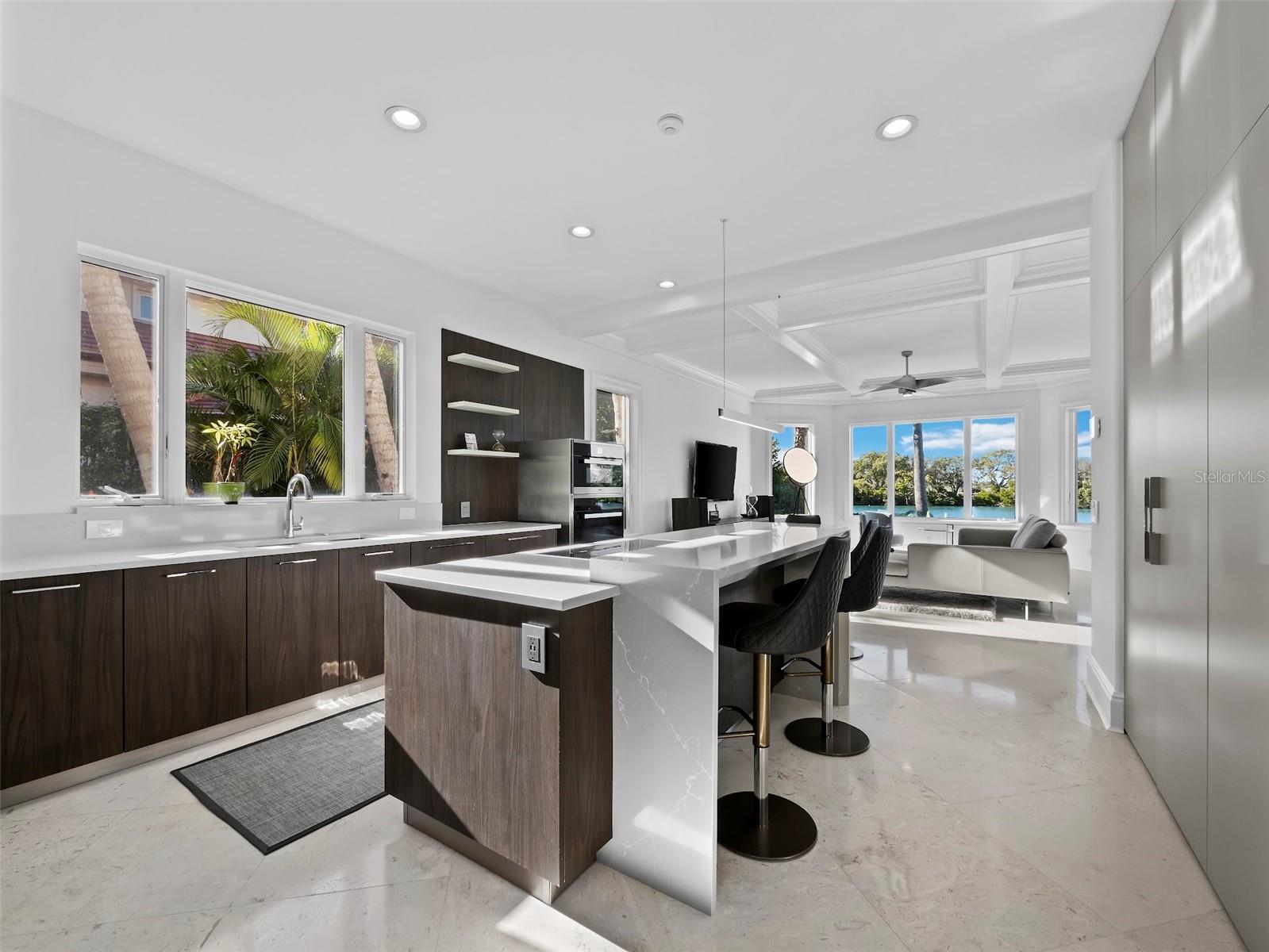 LIGHTHOUSE POINT - Residential