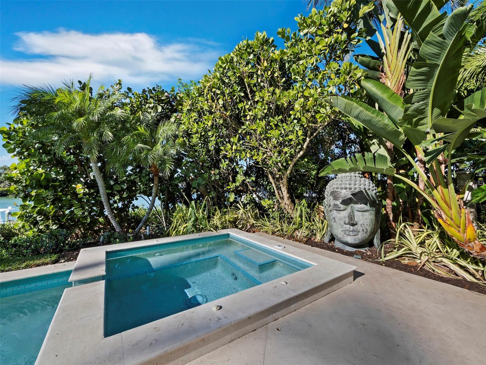 LIGHTHOUSE POINT - Residential