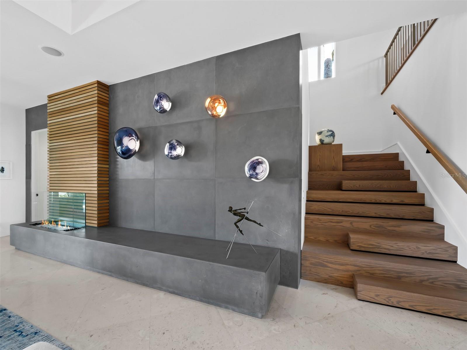 LIGHTHOUSE POINT - Residential