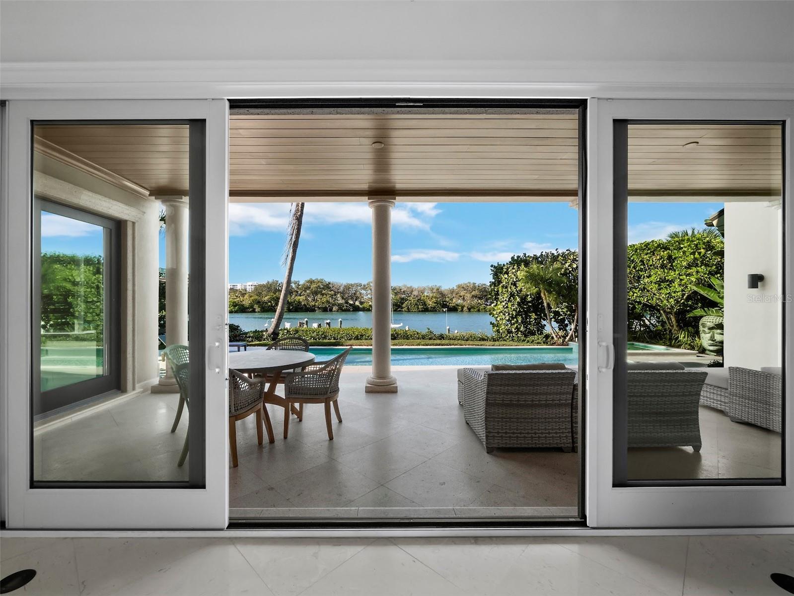 LIGHTHOUSE POINT - Residential