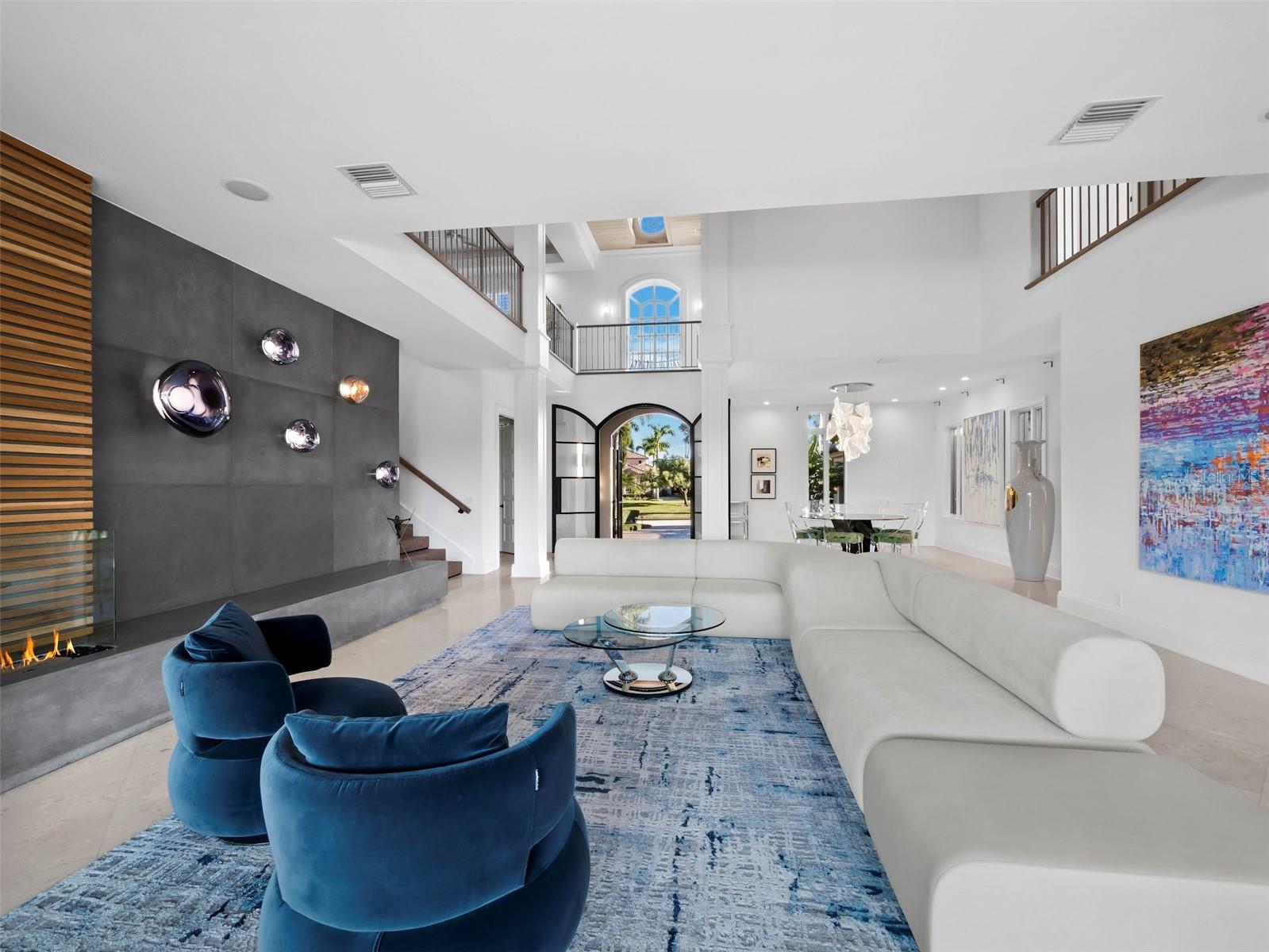 LIGHTHOUSE POINT - Residential