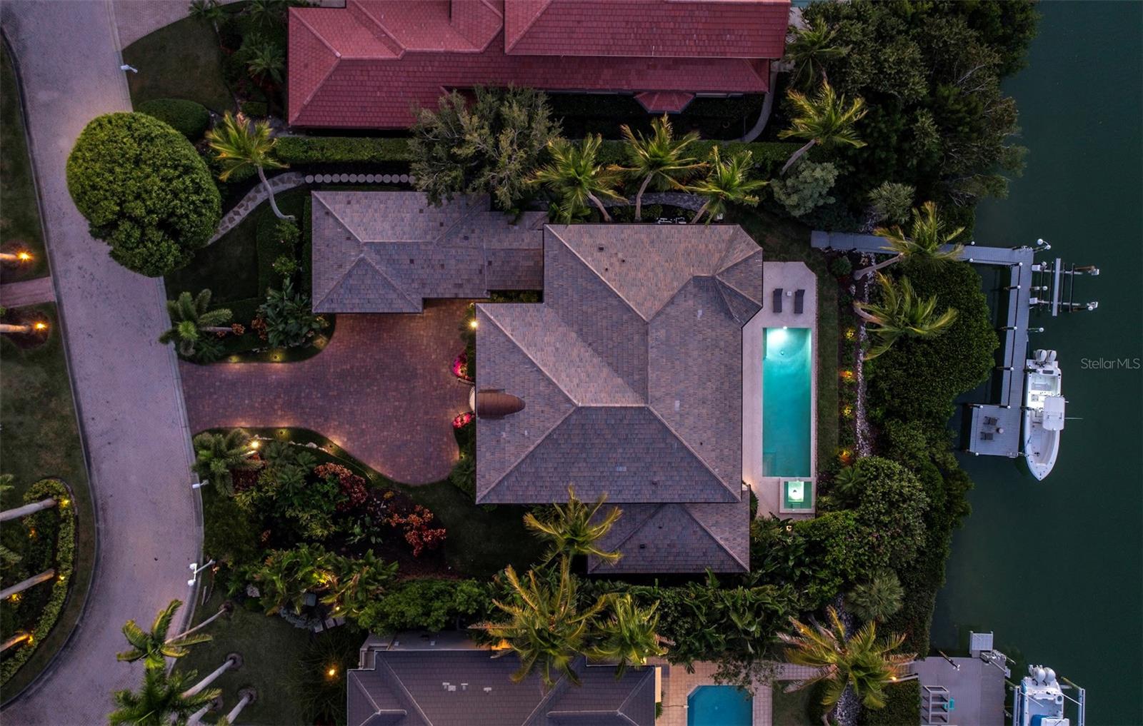 LIGHTHOUSE POINT - Residential