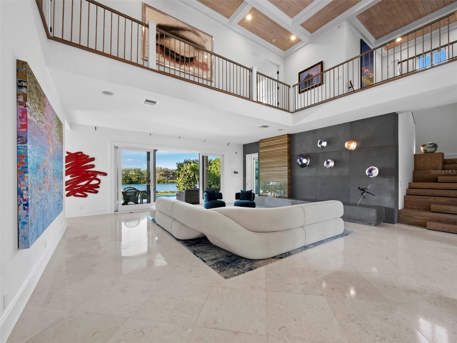 LIGHTHOUSE POINT - Residential