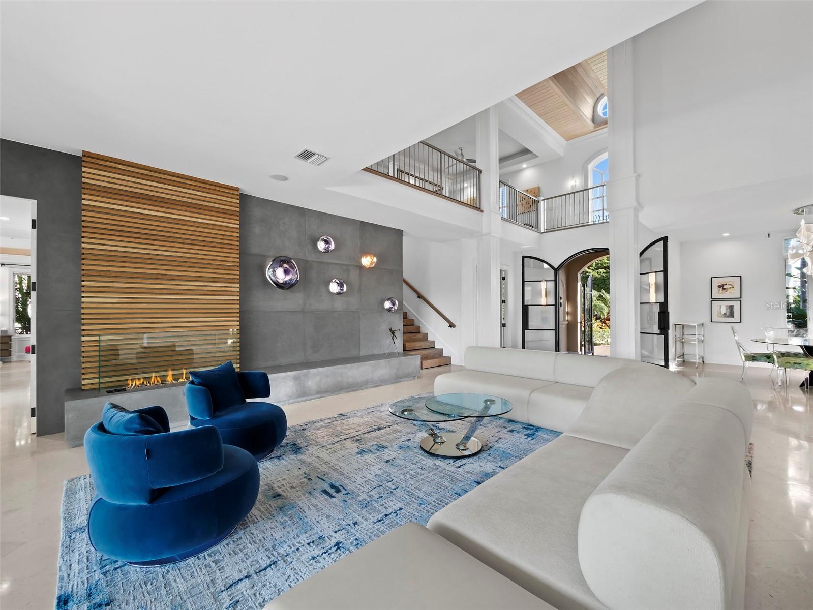 LIGHTHOUSE POINT - Residential