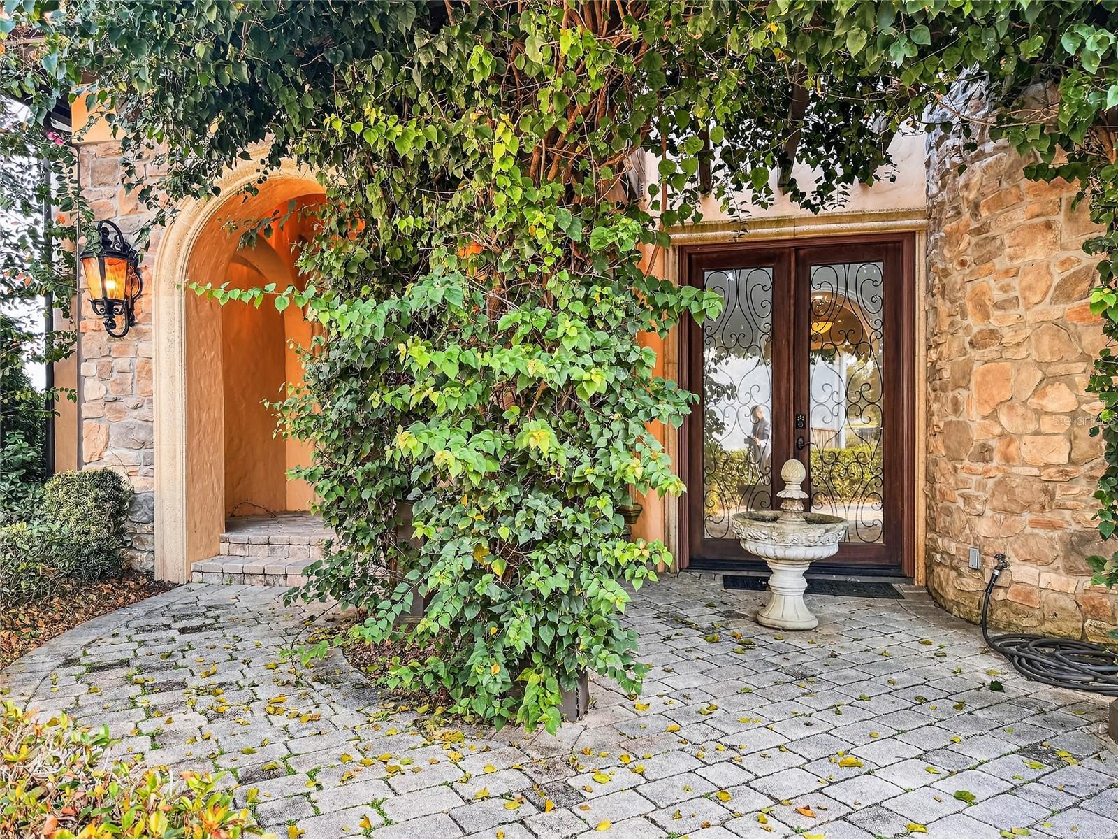 16152 VOLTERRA POINT