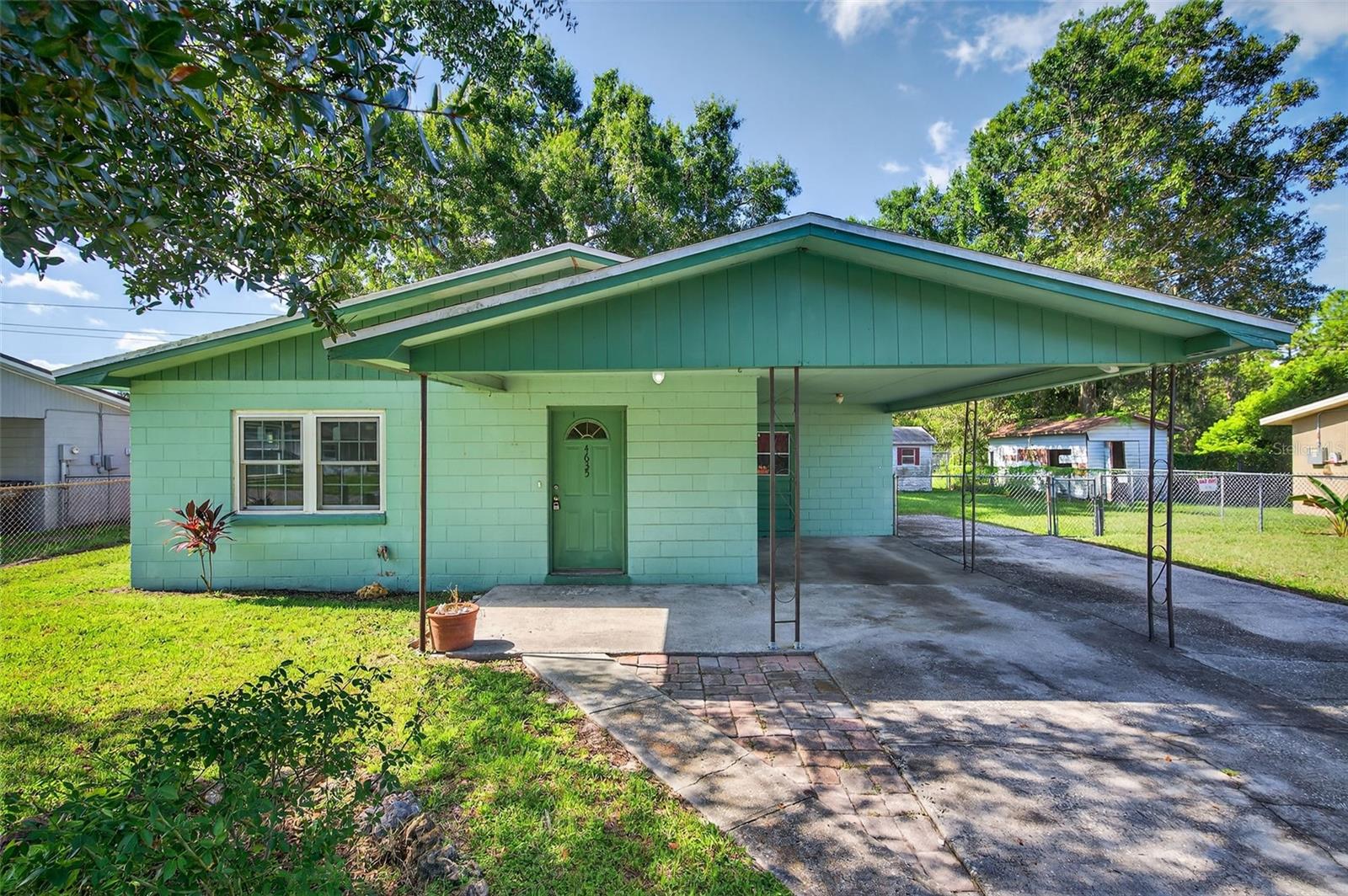 Welcome to 4635 Weston Rd in charming Bartow! A solid investment opportunity with great potential! This property features a well-maintained exterior that includes a carport, a handy shed for extra storage, and a beautifully landscaped yard that’s both spacious and inviting. The double-wide driveway provides ample parking for multiple vehicles. Inside, major systems have been thoughtfully updated: the electrical panel is in excellent condition, and the air handler has been recently replaced, offering peace of mind for future owners or tenants. Whether you're looking to expand your rental portfolio or seeking a smart first investment, this home is ready to deliver value.
*Buyer is responsible for 4 pt repairs*