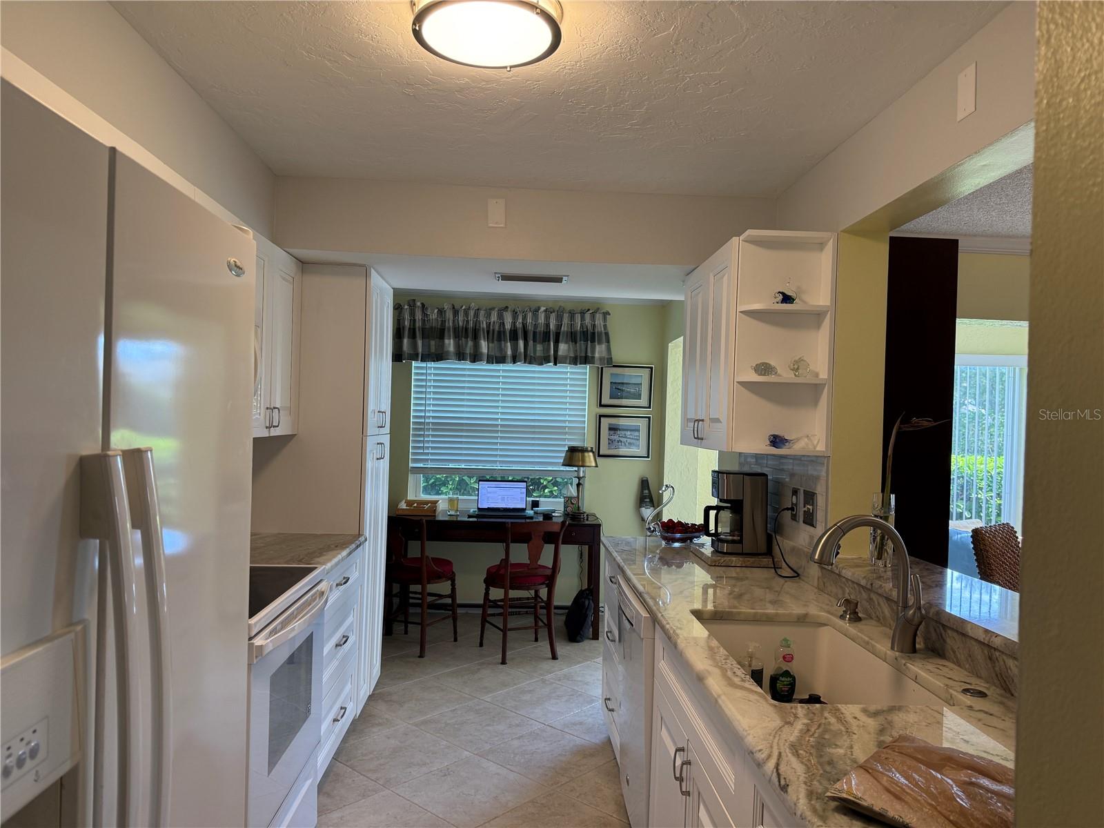 SHEFFIELD GREENE - Residential Lease
