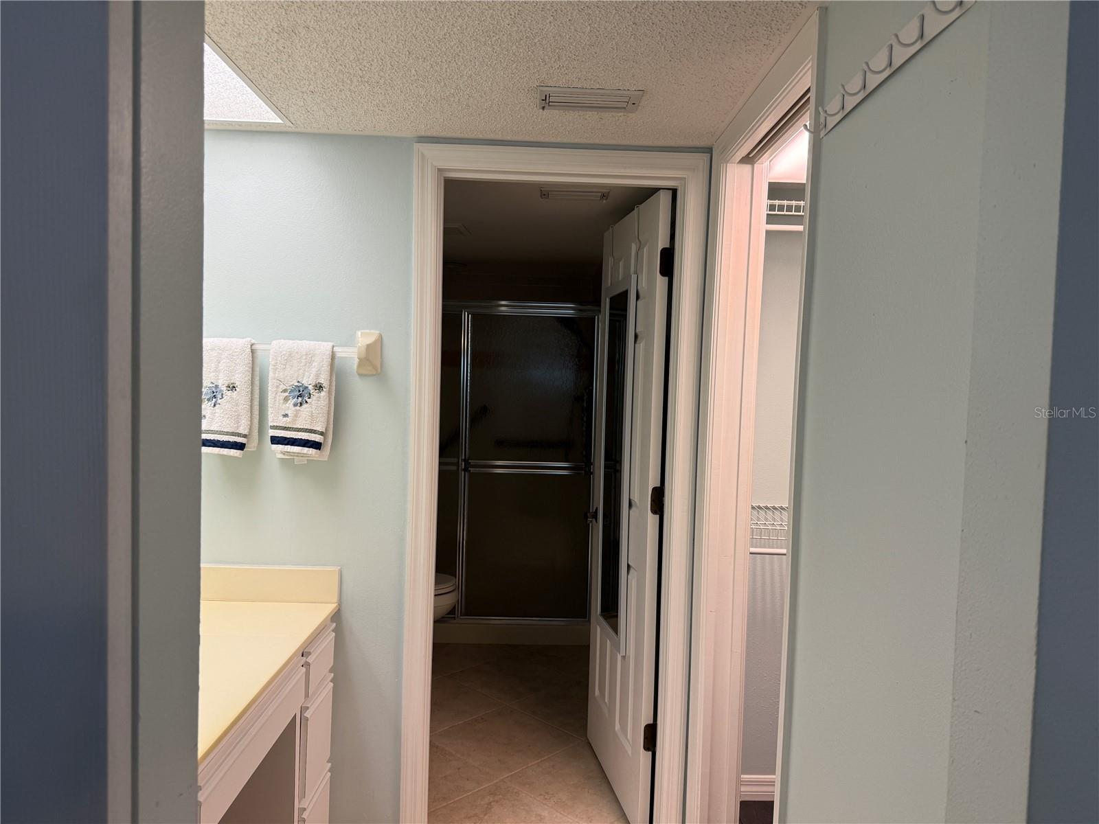 SHEFFIELD GREENE - Residential Lease