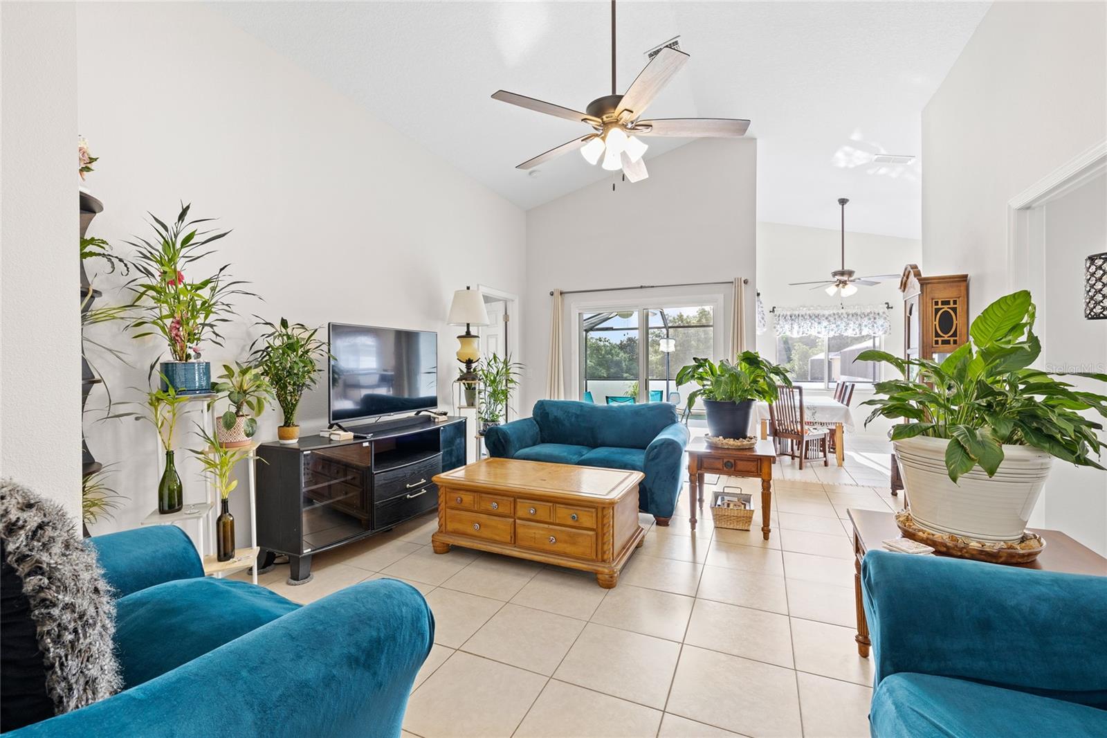 508 HILLCREST DRIVE